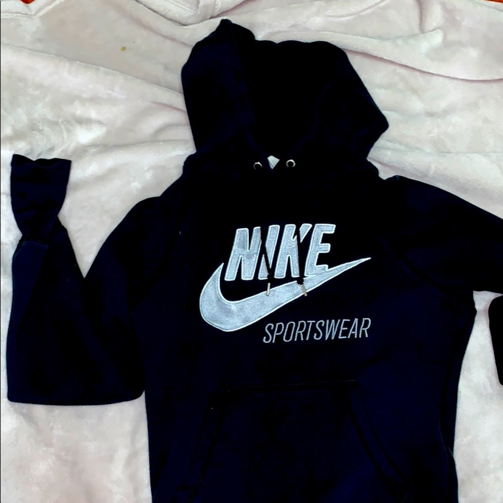 Black nike hoodie